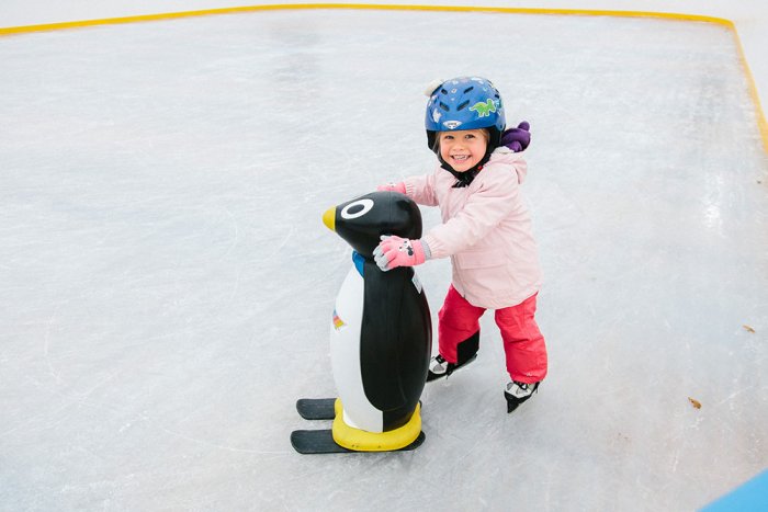 Kdy postavit děti na led a jak je naučit bruslit?