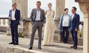 Hugh Laurie se dočkal - seriál The Night Manager je za dveřmi