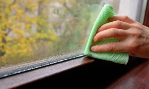 Údržba oken a dveří – praktické problémy a jak jim předejít