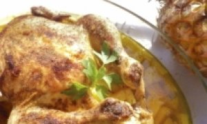 Kuře pečené na ananasu