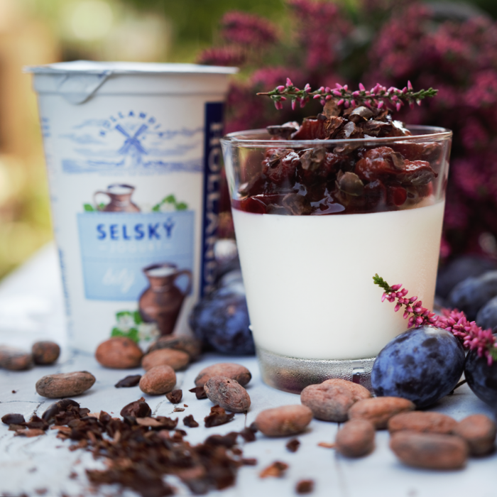 Limitovaná edice Hollandie: Selský jogurt švestky se skořicí