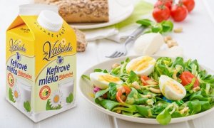 Jarní zeleninový salát s Kefírovým mlékem nízkotučným z Mlékárny Valašské Meziříčí