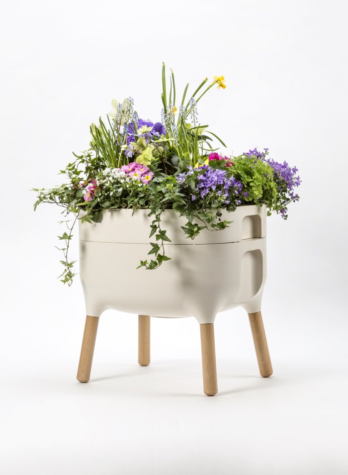 Samozavlažovací květináč: Stylová ozdoba do interiéru i exteriéru