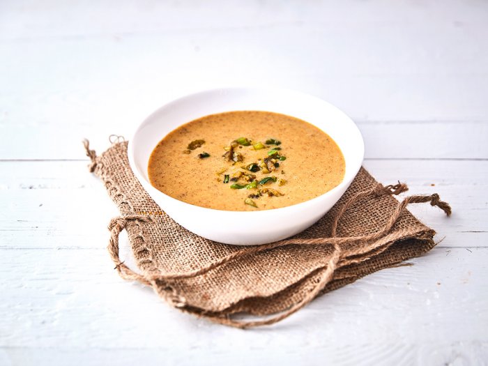 Proteinová zeleninová polévka s curry