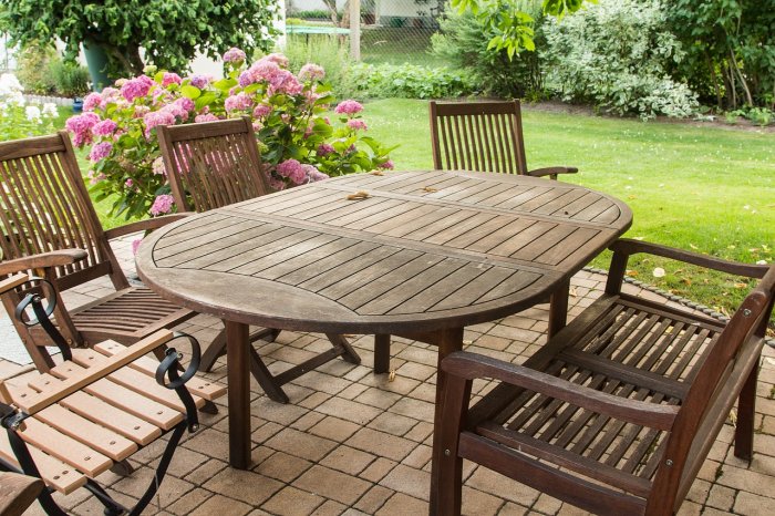 Zahradní nábytek – doplňte svou zahradu o místo pro relax a odpočinek