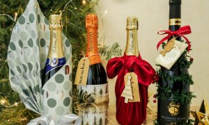Lahev jako dárek: 4 tipy na stylové vánoční balení vína