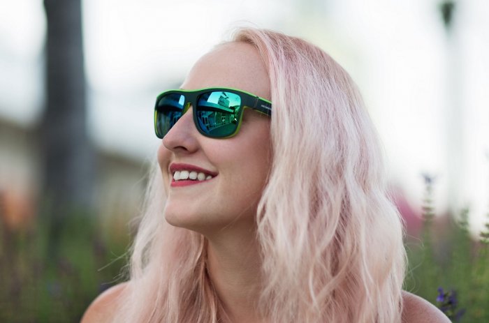 Barvy brýlových čoček – jaké volit do mlhy, při jasném slunci i na určitý sport?