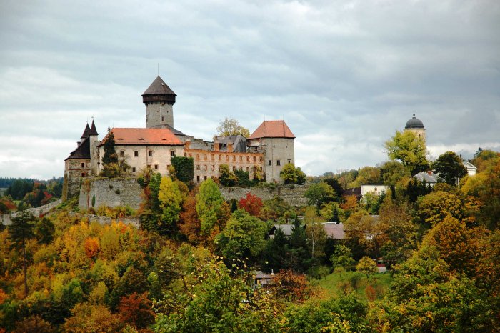 Poznejte krásy českých a moravských hradů i zámků