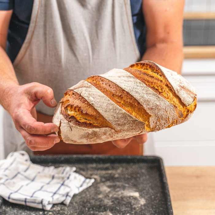 Oslavte světový den chleba a upečte si podmáslový chléb