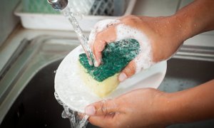 Chyby, kvůli kterým se každé mytí nádobí prodraží