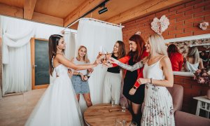 Jak se připravit na první zkoušku svatebních šatů
