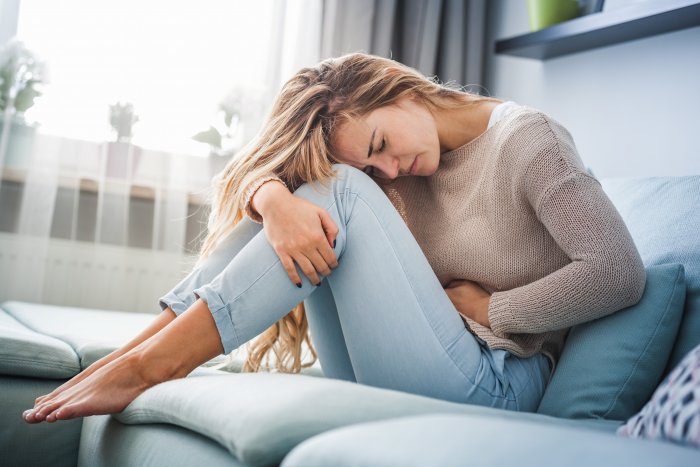 Jak si ulevit od bolesti během nepříjemné menstruace?