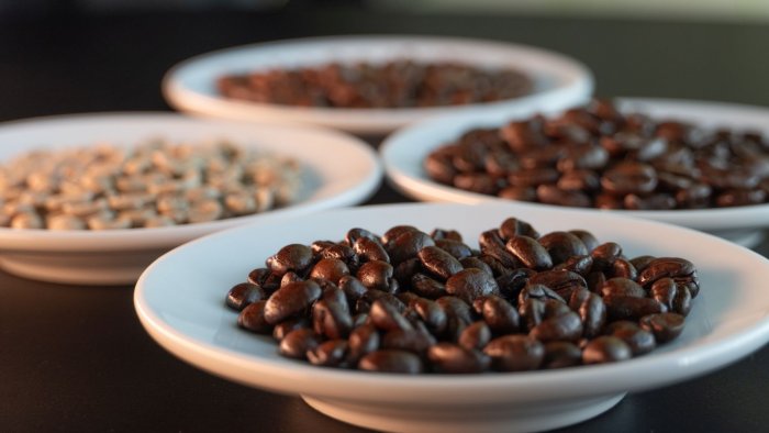 Mezinárodním dnem kávy začíná i nový kávový rok, kolika šálky ho oslaví Češi?