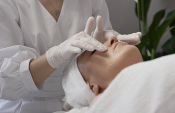 Nejlepší vánoční dárek? Ošetření v kosmetickém studiu Doelis aesthetic a kvalitní kosmetika
