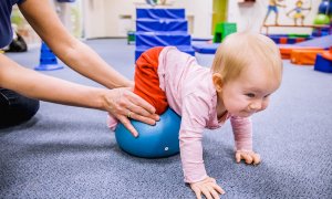 Vše, co potřebujete vědět o cvičení s miminky