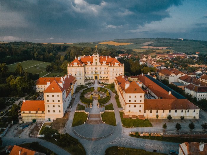 Odstartujte cesty za moravským a českým vínem ve vinařských centrech