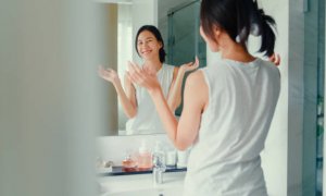 Zázrak pro žíznivou pleť: HydraLift Hyaluronové sérum s B3 SEDMIKRÁSKA