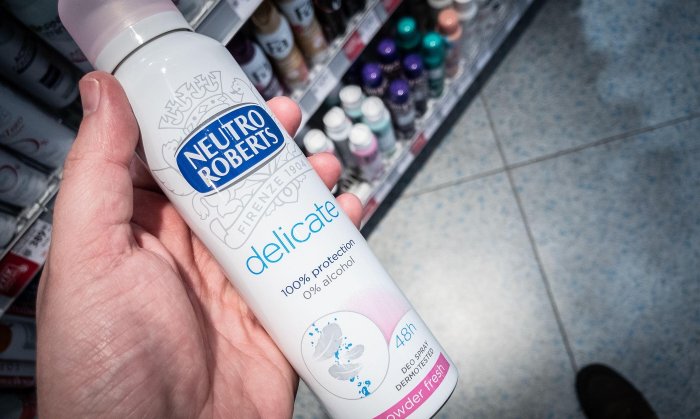 Antiperspiranty a deodoranty nejsou to samé! Naučte se je používat správně