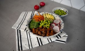 Poké s lososem