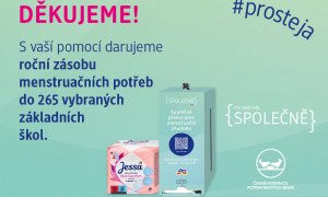 Společnost dm spolu se svými zákazníky přispěla na řešení menstruační chudoby částkou více než 8 milionů Kč