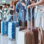 Cestujte nalehko a chytře: Jak vybrat kufr, který projde kontrolou?