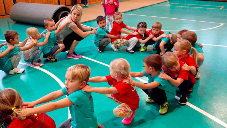 Chcete mít zdravé děti? Přimějte je k pohybu