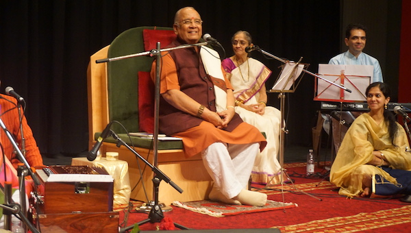 Světová legenda Ayurvedy navštíví v září Prahu