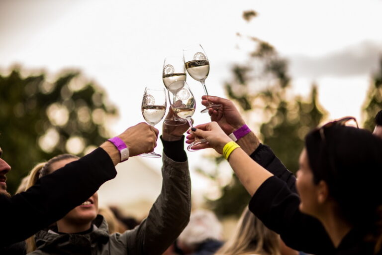 Hrajte o vstupy na Kunratické vinobraní 2018