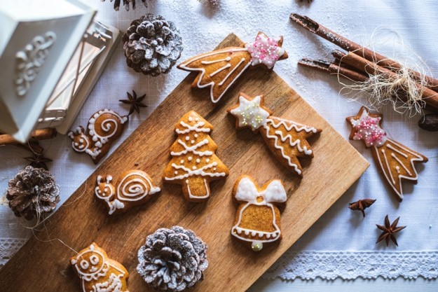 Vůně perníčků se už může klidně začít linout. Zpříjemněte si pobyt doma a zabavte děti jednoduchým pečením