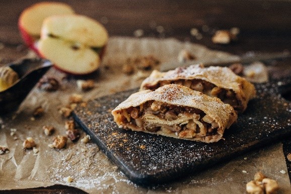 Upečte si lahodný podzimní štrůdl ze sezónních jablek