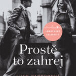 Protivný náfuka a upřímná naivka ve svěží romantické komedii na prknech, která znamenají svět!