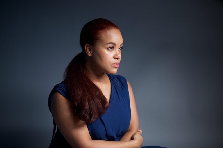 Když sebevědomí působí nafoukaně: Tato gesta z vás dělají aroganta, i když to nemyslíte zle