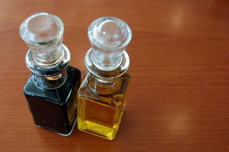 Zázrak z kuchyně: Jak ocet pomáhá proti skvrnám a zápachu