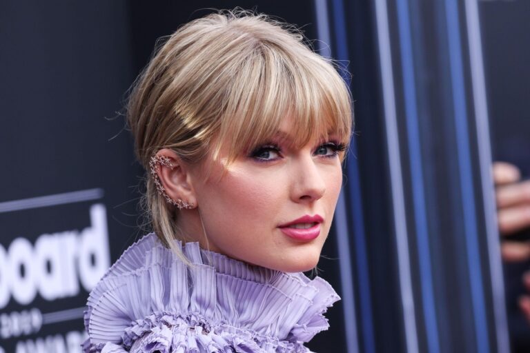 Taylor Swift v slzách: Poprvé promluvila o masakru dětí v Southportu