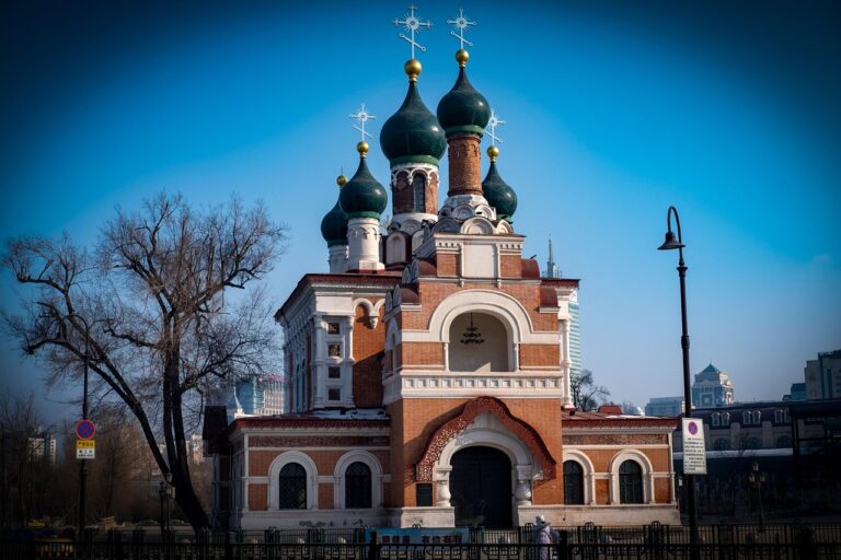 Město, kde i dech zamrzá v rampouchy. Harbin je ledová říše divů